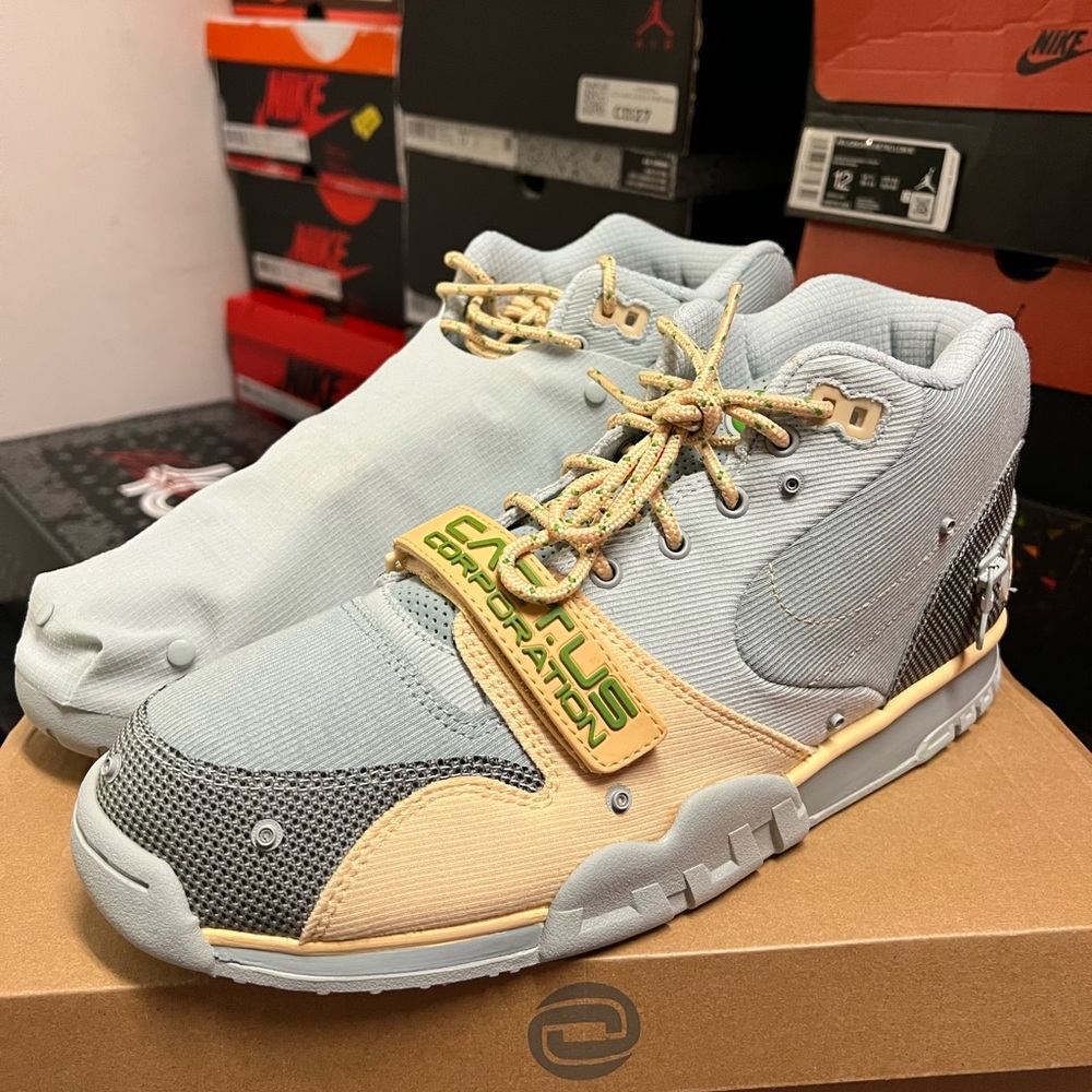 Air Trainer 1/ Cactus Jack